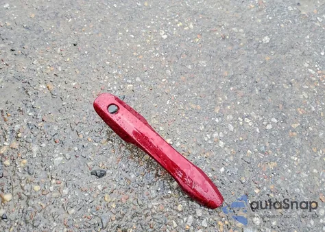 2019 Toyota Camry L z USA, uszkodzony, nr VIN 4T1B11HK7KU804725